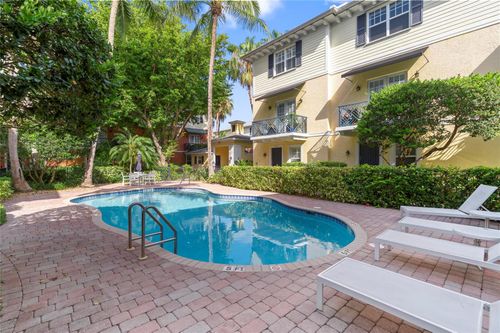 2241 Ne 9th Ave, Wilton Manors, FL, 33305-2202 | Card Image