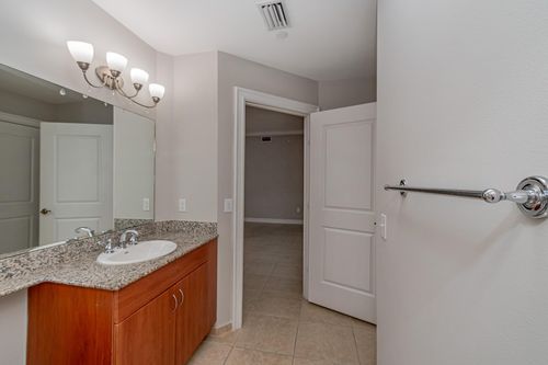 apt-146-16101 Emerald Estates Dr, Weston, FL, 33331-6112 | Card Image