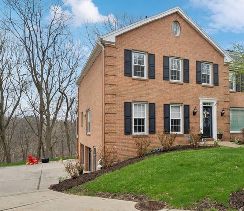 305 Butternut Ct, Pittsburgh, PA, 15238-1325 | Card Image