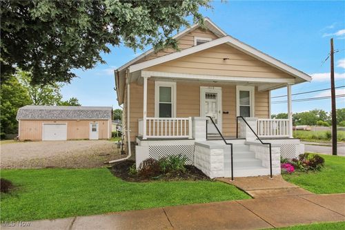 1515 E 3rd Street, Port Clinton, OH, 43452 | Card Image