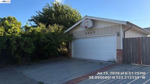 3307 Fernwood Street, Vallejo, CA, 94591 | Card Image