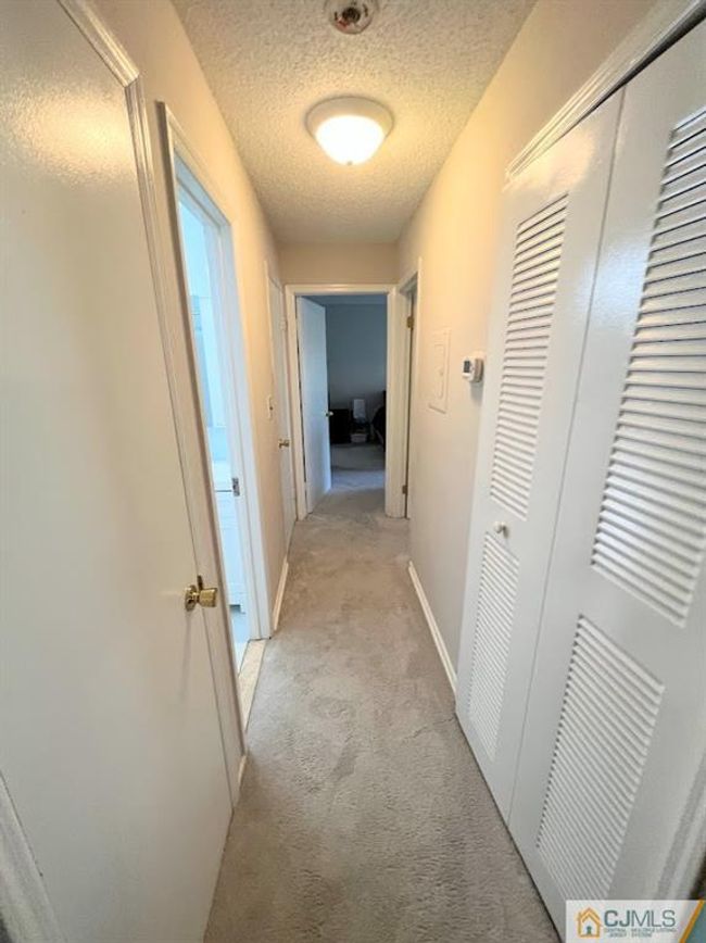 251 51 Farnham Square, Sold in Sayreville Zoocasa