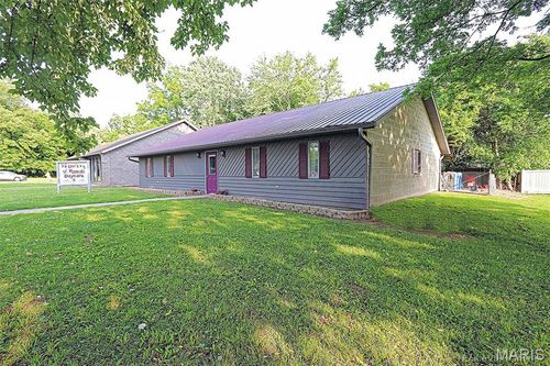916 Withrow Dr, Oran, MO, 63771-6312 | Card Image