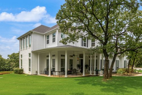 1619 Bloomfield Rd, Valley View, TX, 76272-8070 | Card Image