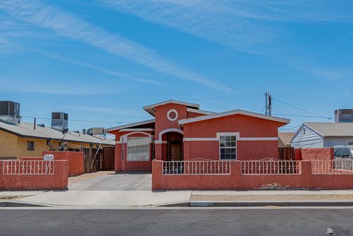 2320 S Maple Ave, Yuma, AZ, 85364-8522 | Card Image