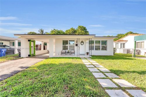 2851 Washington St, Hollywood, FL, 33020-4727 | Card Image