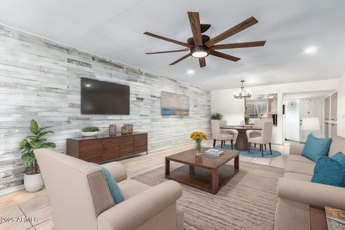 129-4701 N 68th St, Scottsdale, AZ, 85251-2018 | Card Image