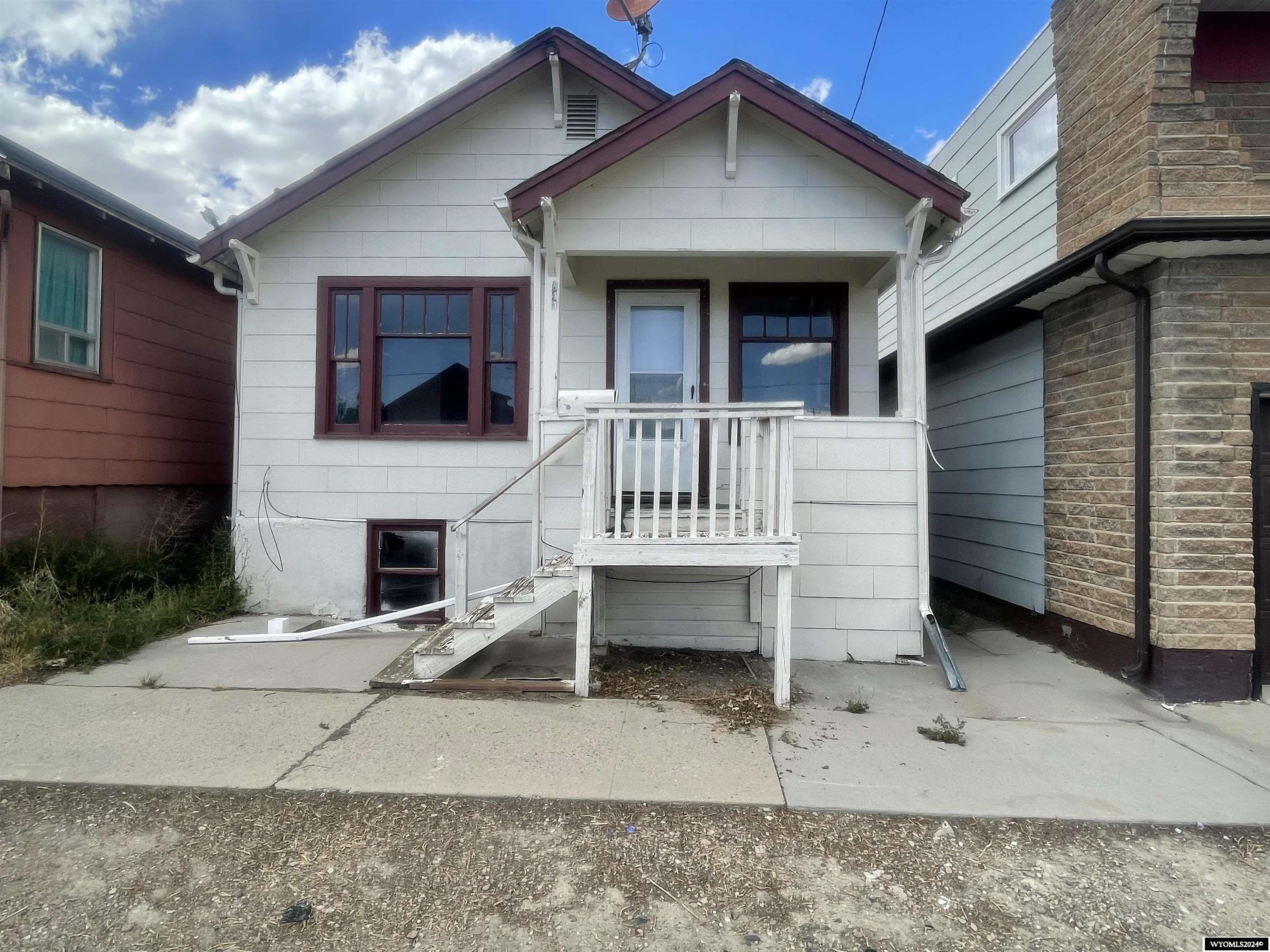 6th St, Rock Springs, WY 82901