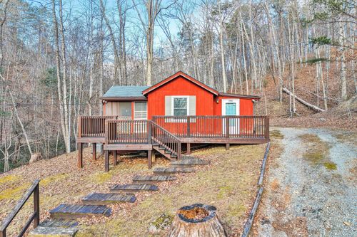 1551 Swimmer Ln, Salem, VA, 24153-1825 | Card Image