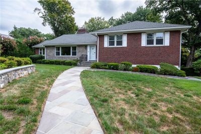 Tri-level home featuring a front lawn | Image 2