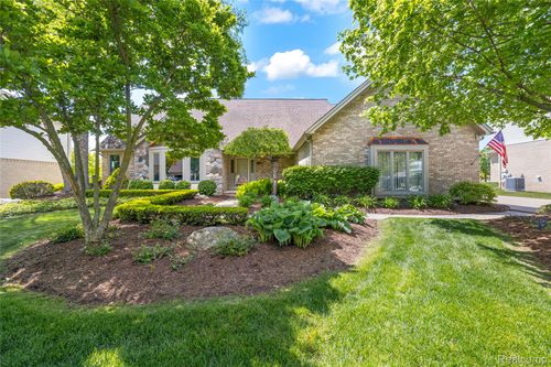36959 Dardanella Street, Livonia, MI, 48152 | Card Image