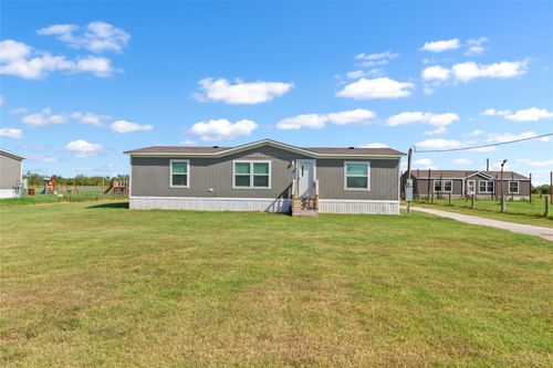 2347 Ne County Road 2070, Powell, TX, 75153-8825 | Card Image