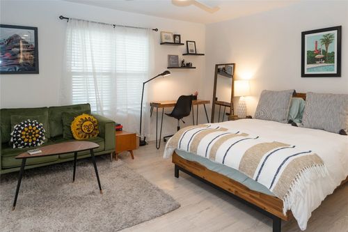 apt-109-513 Pecan Grove Rd, Austin, TX, 78704-2539 | Card Image