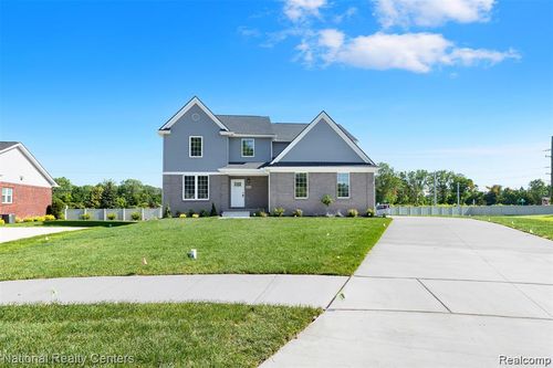 26328 Silver Creek Dr, BROWNSTOWN TWP, MI, 48134-1179 | Card Image