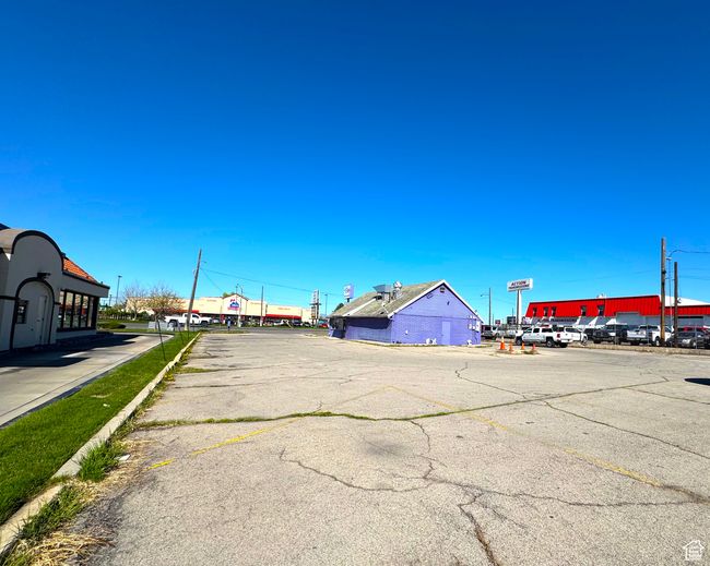 895 S University Ave, Home with 0 bedrooms, 0 bathrooms and null parking in Provo UT | Image 4