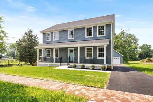 438 Ellisdale Rd, Chesterfield, NJ, 08515-9653 | Card Image