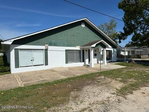 1924 30th Ave, Gulfport, MS, 39501-4534 | Card Image