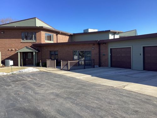 apt-108-808 Lake Chapeau Dr, Albert Lea, MN, 56007-9782 | Card Image