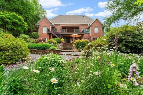 247 James Way, Advance, NC, 27006-8517 | Card Image