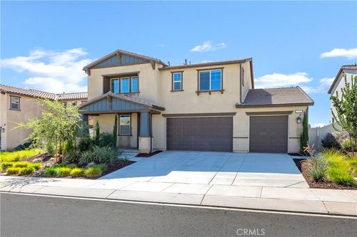 2061 Horizon Ave, Banning, CA, 92220-1040 | Card Image