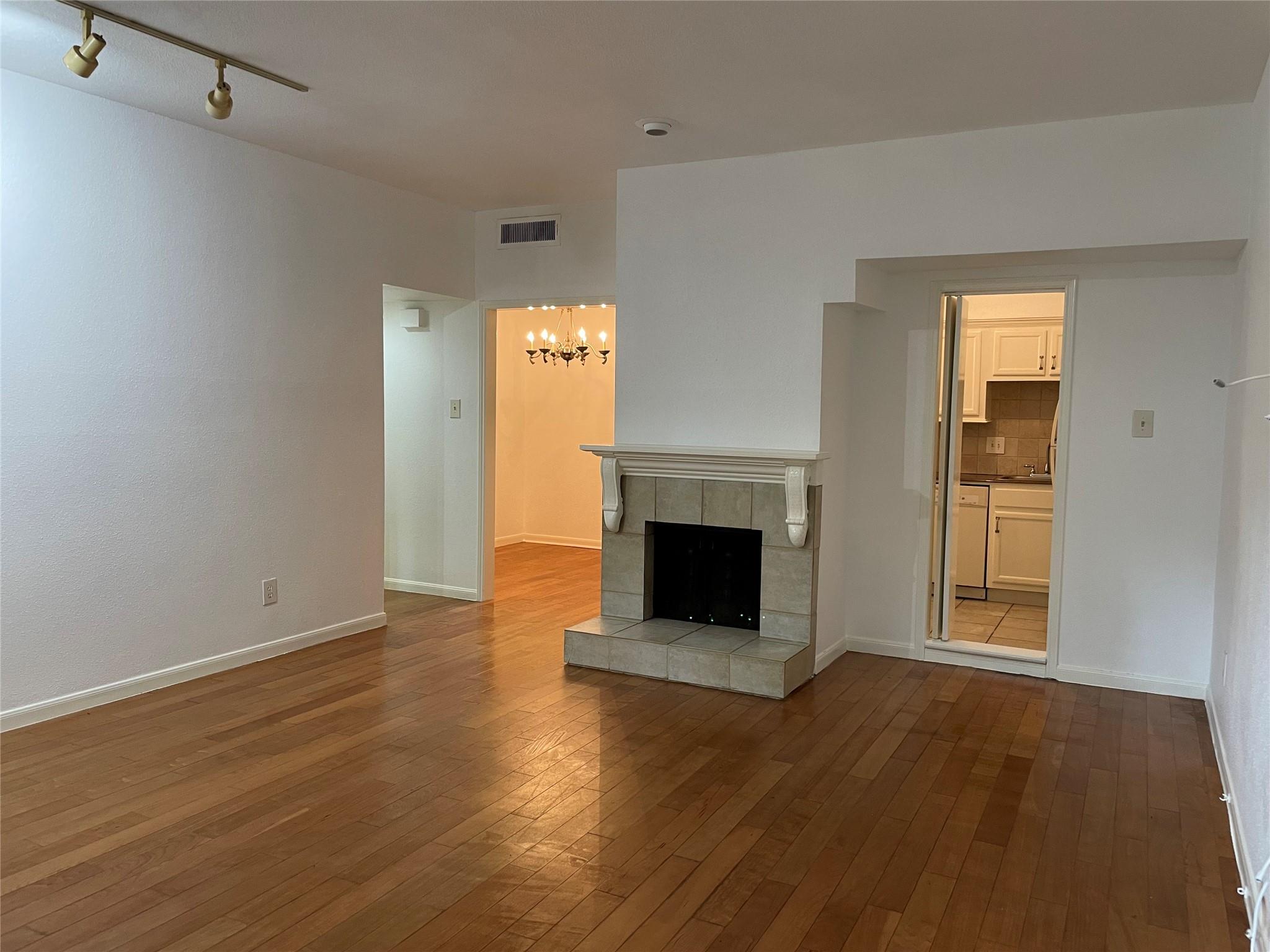 Residential Lease in Houston 2