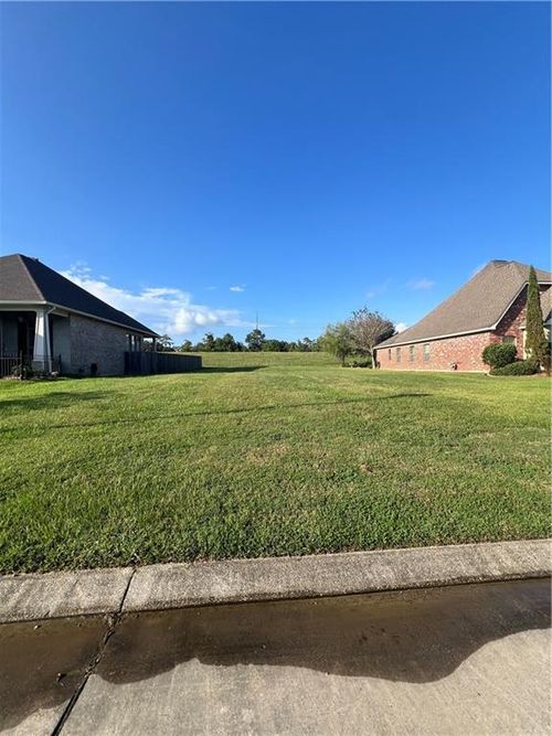 289 Cypress Lakes Dr, Slidell, LA, 70458-6245 | Card Image