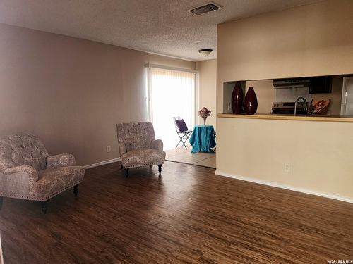 5236 Meadow Fld, San Antonio, TX, 78250-4590 | Card Image