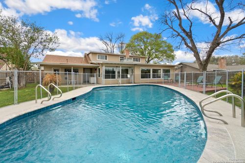 116 Gardenview, Castle Hills, TX, 78213-2403 | Card Image