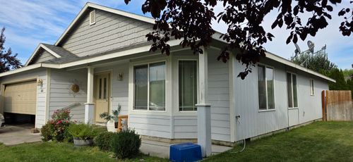 1616 Bountiful Ave, Sunnyside, WA, 98944-2554 | Card Image