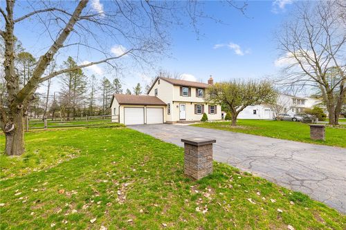 872 Joylene Dr, Webster, NY, 14580-8930 | Card Image