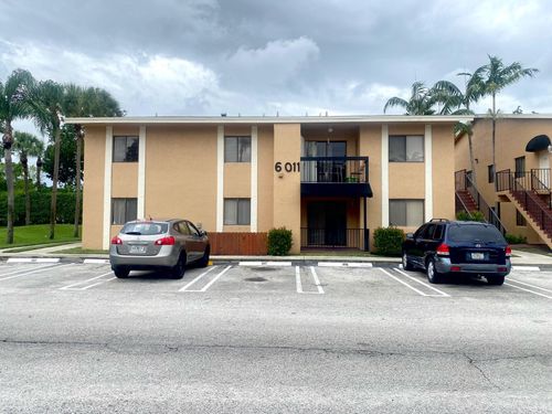 6011 10th Ave N, Greenacres, FL, 33463-1656 | Card Image