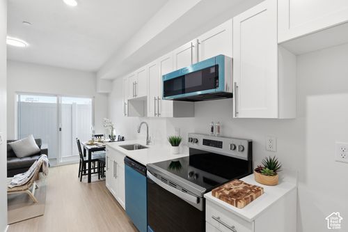 309-2085 N Main St, Sunset, UT, 84015-3271 | Card Image