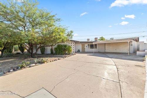 5317 N 61st Dr, Glendale, AZ, 85301-6616 | Card Image