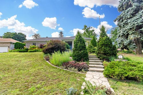 1996 Cedar Lane Terr, Ottawa, ON, K2A1J8 | Card Image