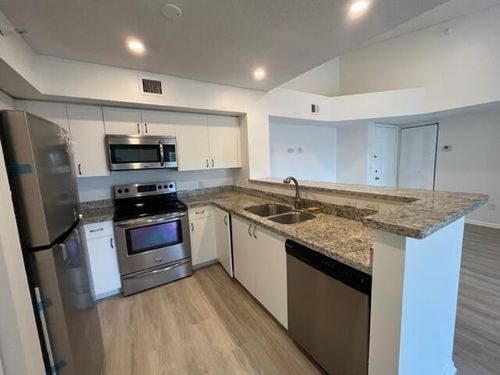 305-111 Yacht Club Way, Hypoluxo, FL, 33462-6012 | Card Image