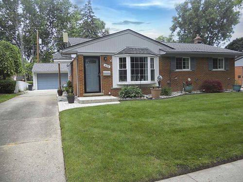625 Rewold Dr, Rochester, MI, 48307-2234 | Card Image