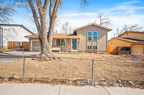 2123 Fernwood Dr, Colorado Springs, CO, 80910-1420 | Card Image