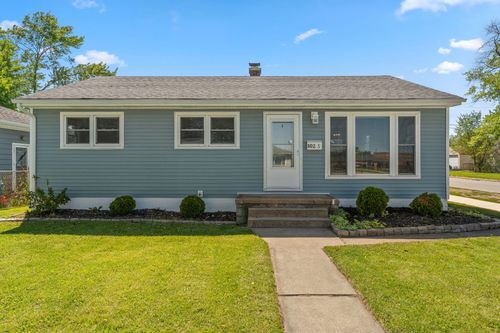 102 S Delaware St, Hobart, IN, 46342 | Card Image