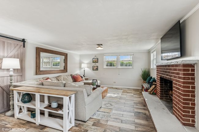 786 S Swain Ave, House other with 3 bedrooms, 2 bathrooms and 2 parking in Elmhurst IL | Image 14