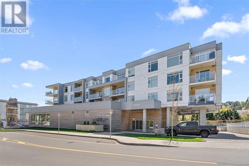 309-5120 Cordova Bay Rd, Victoria, BC, V8Y2K5 | Card Image