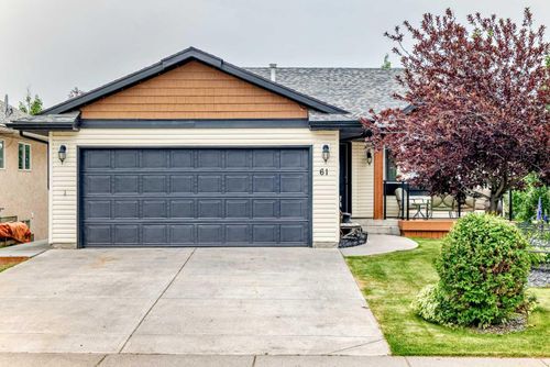 61 W Edge Rd, Cochrane, AB, T4C1M7 | Card Image