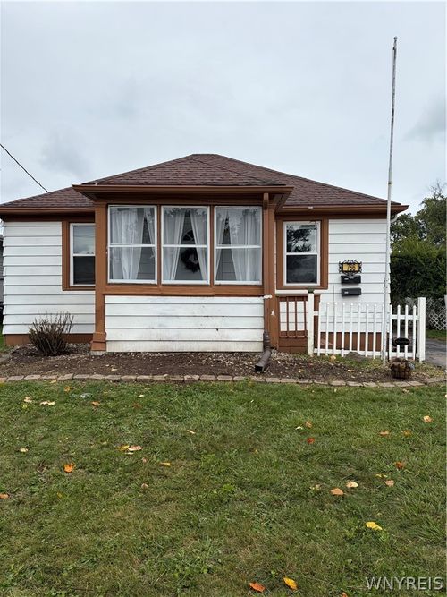766 Harding Ave, North Tonawanda, NY, 14120-3403 | Card Image