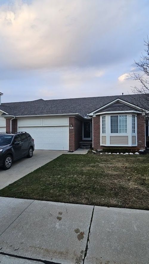 26123 Joanne Smith Ln, Chesterfield, MI, 48051-3303 | Card Image
