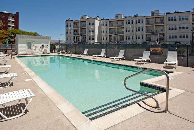 UNIT-210 - 15 Park Ave, Condo with 3 bedrooms, 2 bathrooms and 1 parking in Hull MA | Image 4
