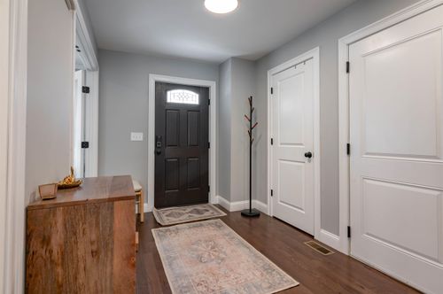 b-285B Webster St, Hudson, NH, 03051-3257 | Card Image