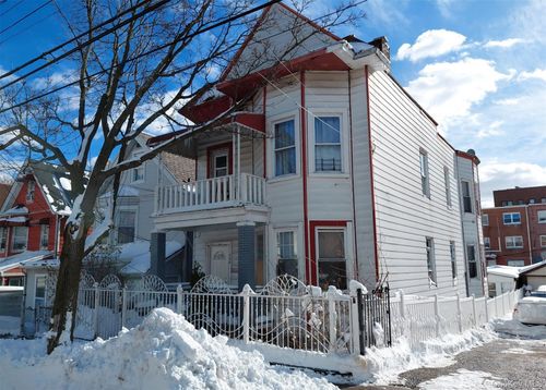 738 E 229th St, Bronx, NY, 10466-4102 | Card Image