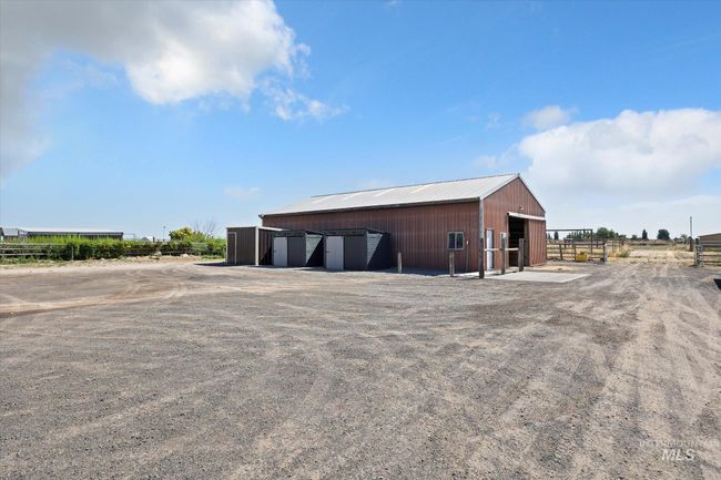 View of pole building | Image 5