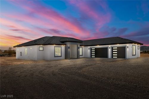 421 W Simkins Rd, Pahrump, NV, 89060 | Card Image