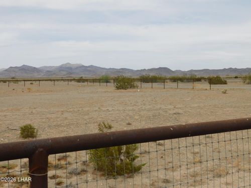 42127 Harms Way, Salome, AZ, 85348 | Card Image