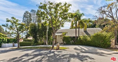 1005 Schuyler Rd, Beverly Hills, CA, 90210-2930 | Card Image
